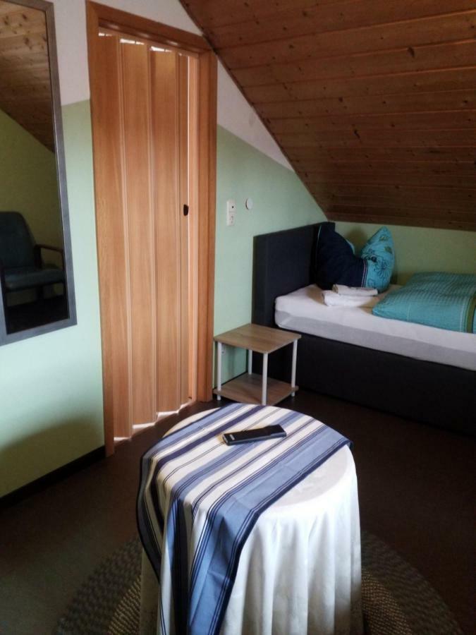 Hotel Mama Leone à Weihenstephan Extérieur photo